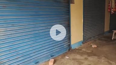 हुसैनगंज: सलोनेपुर मोड़ के पास चोरों ने 16 दुकानों के ताले तोड़कर की चोरी, लोगों ने एक चोर को पकड़ा