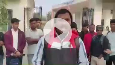 पाकुड़: पाकुड़ मॉडल व महिला कॉलेज में बोनाफाइड प्रमाण पत्र के नाम पर अतिरिक्त शुल्क लेने का आरोप, SFI ने कॉलेज प्रशासन से की बात