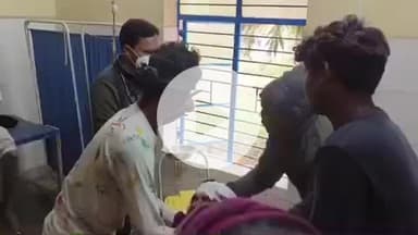 महेशपुर: महेशपुर-रोलाग्राम गांव में तेज रफ्तार बाइक ने ट्रैक्टर ट्रॉली को मारी टक्कर, बाइक चालक गंभीर घायल