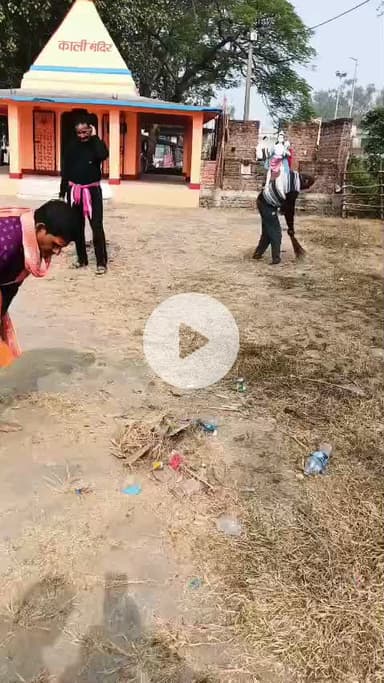 बरकट्ठा: सूरजकुंड पंडा समिति का निर्णय: मंदिर में सफाई के लिए कोई दुकान नहीं लगाई जाएगी