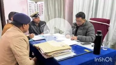 सौर बाज़ार: बैजनाथपुर थाना परिसर में अनुमंडल पुलिस पदाधिकारी ने लंबित मामलों की समीक्षा कर दिए निर्देश