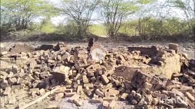 सहाड़ा: चीड़ खेड़ा में प्रशासन के खौफ से अवैध कोयला भट्टियों पर खुद मालिकों ने चलाया हथौड़ा, इलाके में चर्चा