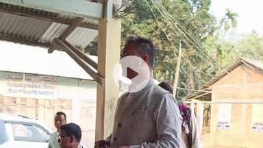 নগৰবেৰা: নগৰবেৰাৰ হেকৰাত গুৰুত্বপূৰ্ণ সভাত অংশগ্ৰহন কৰে গুৱাহাটীৰ মেয়ৰ মৃগেন শৰণীয়াই