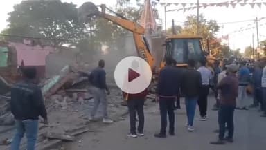 सागर नगर: कैंट इलाके के कजली वन मैदान के पास छावनी कैंट परिषद ने मंदिर के पास बना अतिक्रमण हटाया