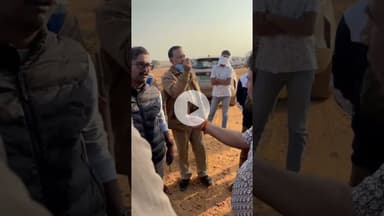 निगम की जमीन पर मुर्दा मवेशी डालने पर भड़के लोग, जमकर किया हंगामा।