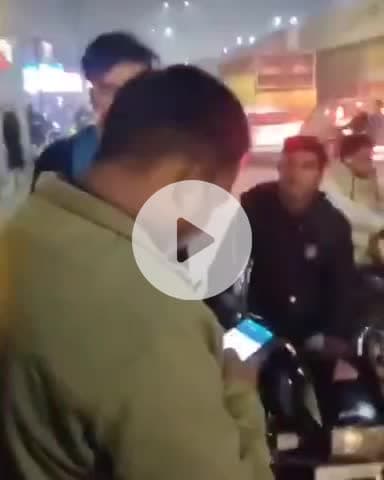 कानपुर: बररा में छात्र का बाइक का ₹2000 का चालान कटने पर गुस्साए छात्र ने खुद खड़े होकर कई वाहनों के चालान कराए