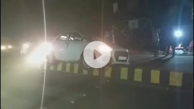 ग्वालियर गिर्द: कड़ाके की ठंड और कोहरे का कहर, डिवाइडर न दिखने से पलटने से बची गाड़ी, ड्राइवर भागा