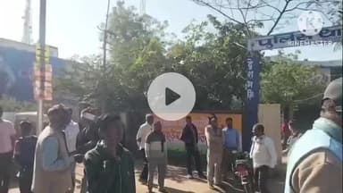 पिछोर: पिछोर के लहर्रा गांव में ट्रक-मोटरसाइकिल दुर्घटना में दो युवकों की मौके पर मौत