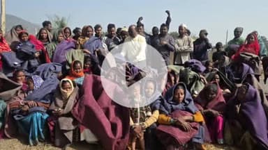 बरकागाँव: झामुमो हजारीबाग के जिलाध्यक्ष संजीव बेदीया ने 150 महिला-पुरुषों के बीच कंबल वितरित किए