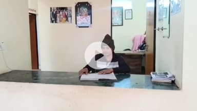 कानपुर: कानपुर में ठिठुरन भरी ठंड में गरीब बेसहारा लोगों के लिए राहत बना रैन बसेरा, रैन बसेरों के बाहर अलाव की भी व्यवस्था