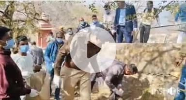 बारां: रामगढ़ क्रेटर में स्वच्छता अभियान के तहत जिला कलेक्टर व पुलिस अधीक्षक ने की सफाई, आम जन ने निभाई भागीदारी