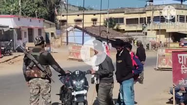 घाघरा: गुमला: एसपी के निर्देश पर घाघरा थाना के पास पुलिस ने चलाया वाहन जांच अभियान