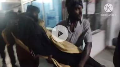 चेनारी: ट्रैक्टर पलटने से युवक हुआ घायल