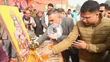 पडरौना: कुशीनगर में सांसद खेल महोत्सव 2025 का भव्य आगाज़, पीएम के लाइव संदेश के साथ गूंजा स्टेडियम