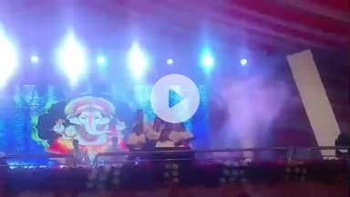 आज़मगढ़: आजमगढ़ महोत्सव के दूसरे दिन जिले के कलाकारों का दबदबा, हरिहरपुर की संगीत के साथ शुरू हुई महोत्सव की शाम