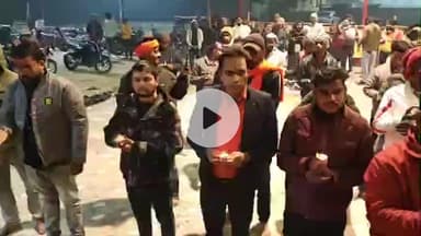 कटिहार: मिरचाईबाड़ी के दुर्गा मंदिर में तुलसी पूजन का आयोजन, युवाओं ने की महा आरती