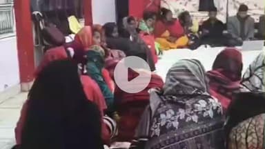 पडरौना: कुशीनगर पड़रौना में असंगठित मजदूरों के लिए मानवाधिकार पर दो दिवसीय ‘मजदूर पाठशाला’ का आयोजन, मजदूरों को किया गया जागरूक