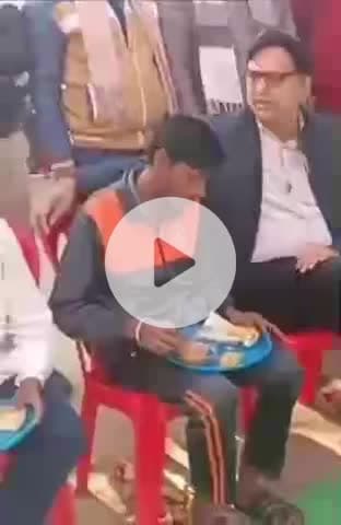 टीकमगढ़: टीकमगढ़: कलेक्टर ने राष्ट्रीय हॉकी प्रतियोगिता में भोजन की गुणवत्ता जांची, डीईओ को दिए निर्देश