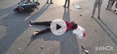 హసన్​పర్తి: ఎలుకతుర్తి వద్ద రోడ్డు ప్రమాదంవ్యక్తి మృతి మృతుడు కొప్పురు గ్రామానికి చెందిన వ్యక్తి