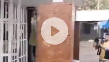 കാസര്‍ഗോഡ്: ആലംപാടി സ്വദേശിയെ തടഞ്ഞുനിർത്തി പൾസും എടിഎം കാർഡും പഴ്സും കൈക്കലാക്കി ലക്ഷം രൂപ തട്ടിയെടുത്ത മൂന്ന് പേർ അറസ്റ്റിൽ