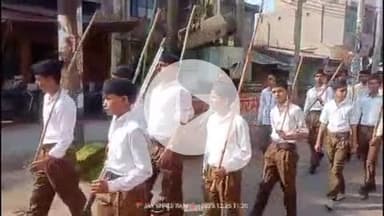 फतेहाबाद: राष्ट्रीय स्वयंसेवक संघ ने फतेहाबाद में निकाला बाल पथ संचलन, बड़ी संख्या में संघ कार्यकर्ता और स्कूली बच्चे रहे उपस्थित