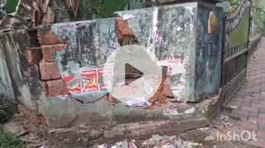 കുന്നത്തൂർ: ശൂരനാട് തെക്ക് മാലിന്യം തള്ളാൻ എത്തിയ വാഹനം നാട്ടുകാർ പിടികൂടി