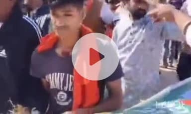 बारां: बांग्लादेश में हिंदुओं पर हो रहे अत्याचार के खिलाफ हिन्दू संगठनों ने किया प्रदर्शन, बांग्लादेश पीएम का फूंका पुतला