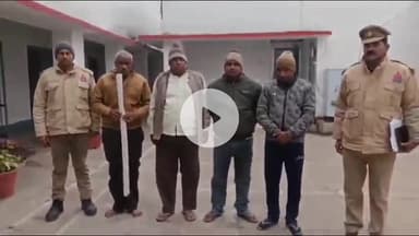 नवाबगंज: बड़ेल नहर के पास पुलिस टीम ने हत्या के दोषी 4 वांछित अभियुक्तों को किया गिरफ्तार