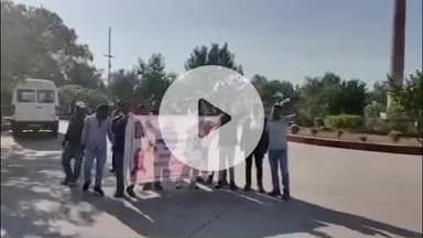 झालरापाटन: झालावाड़ में बांग्लादेश में हिंदुओं पर अत्याचार का विरोध, राष्ट्रपति के नाम सौंपा ज्ञापन