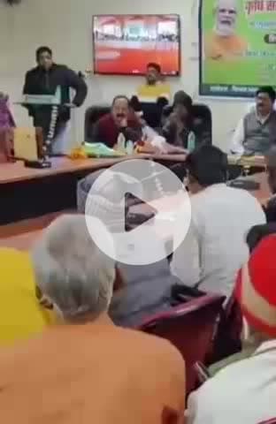 टीकमगढ़: टीकमगढ़ कृषि महाविद्यालय में कृषि सम्मेलन आयोजित, वरिष्ठ किसान हुए सम्मानित