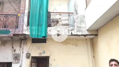 कानपुर: गुजैनी में पति ने पत्नी की हत्या की, शव को घर में बंद करके भागा, भाई ने पुलिस को बुलाया, ताला तोड़कर शव को निकाला गया