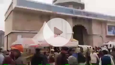 नए साल से पहले काशी में उमड़ा आस्था का सैलाब, विश्वनाथ धाम में 2 लाख से अधिक श्रद्धालुओं ने किए दर्शन