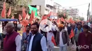 बड़गांव: हुंकार रैली में उदयपुर के कर्मचारियों की सशक्त भागीदारी, जयपुर में आयोजन में हुए शामिल