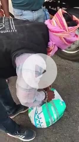 #सिरोंज से #मंडी बामोरा जा रही बस में
#गोम्स की #तस्करी का #मामला आया सामने 
26/12/2025 करीबन शाम 4:30