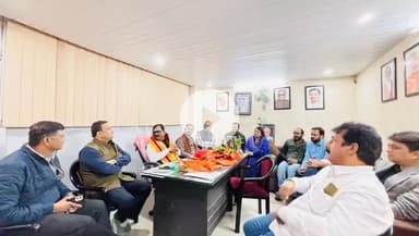 बड़गांव: BJP प्रदेश उपाध्यक्ष उदयपुर पहुंचे, पटेल सर्कल स्थित कार्यालय पर पदाधिकारियों व कार्यकर्ताओं ने किया भव्य स्वागत