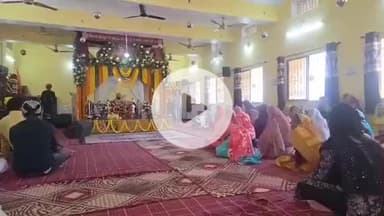 चक्रधरपुर: चक्रधरपुर में रेलवे ओवर ब्रिज के पास गुरुद्वारे में गुरु गोविंद सिंह जी का प्रकाश उत्सव मनाया गया