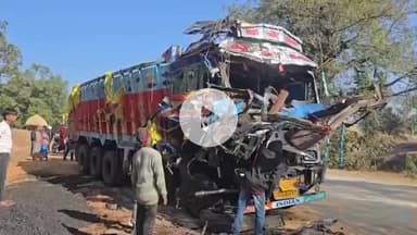 जशपुर: एनएच-43 पर भीषण सड़क हादसे में दो ट्रक चालकों की मौके पर हुई मौत