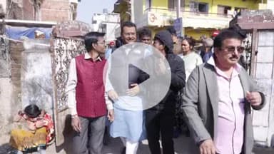 हज़ारीबाग: हजारीबाग यूथ विंग ने वार्ड 26 में जरूरतमंदों को कंबल बांटे