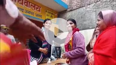 फतेहाबाद: धीमिश्री में ग्रामीणों ने सुनी प्रधानमंत्री की मन की बात, जिला पंचायत अध्यक्ष भी रही मौजूद