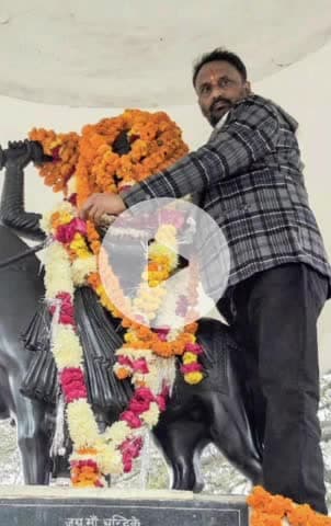 बीघापुर: 1857 क्रांति के नायक अमर शहीद राव राम बक्श सिंह को विधायक ने किया नमन, बक्सर में हुआ कार्यक्रम