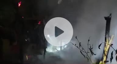 महेशपुर: महेशपुर-चाँदपुर गांव में एक घर में लगी आग, घर का सारा सामान जलकर राख