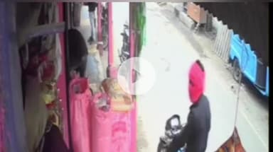 जलालगढ़: जलालगढ़ रेलवे गुमटी चौक के समीप एक किराना दुकान से मोबाइल की चोरी हुई