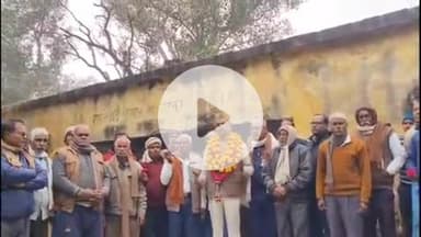 सिराथू: समर्थ किसान पार्टी के लोगों और किसानों ने उदहिन खुर्द में किसान हितैषी मुद्दों को लेकर बैठक कर तैयार की रणनीति