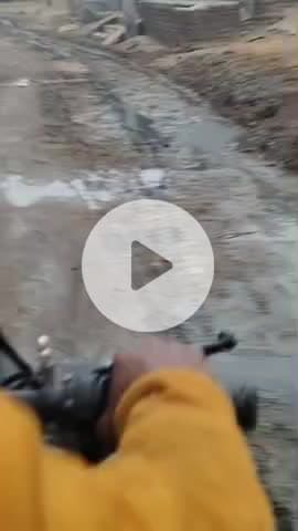 गुड़िया है गुड्डा लीलाधर गांव