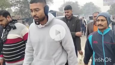 सासाराम: सासाराम की पुरानी जीटी रोड पर पैदल निकले पंचायती राज मंत्री दीपक प्रकाश