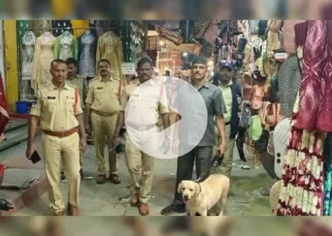 హన్వాడ: పట్టణంలో న్యూ ఇయర్ వేడుకల ప్రత్యేక తనిఖీలు చేపడుతున్న పోలీసులు