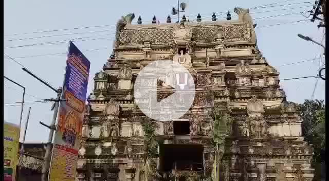 சீர்காழி: தாடாளன் பெருமாள் எனும் திருவிக்கிரமநாராயண பெருமாள் கோயில் ஏகாதேசியை ஒட்டி நடைபெற்ற சொர்க்கவாசல் திறப்பு ஏராளமான சாமி தரிசனம்