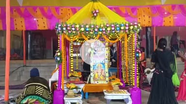 असरगंज: #असरगंज #नगर #पंचायत क्षेत्र के #सरस्वती #स्थान #मंदिर के प्रांगण में #रामधुनी कार्यक्रम का आयोजन किया गया है