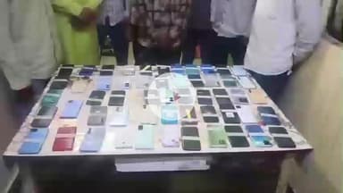 अजमेर: दरगाह थाना पुलिस ने उर्स में अंतरराज्य चोर गैंग के 8 सदस्यों को गिरफ्तार किया, 25 लाख रुपए कीमत के 54 मोबाइल फोन बरामद