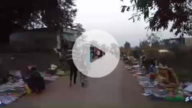 खिरकिया: ग्राम हरपालिया में दैनिक साप्ताहिक बाजार स्ट्रीट लाइट की नहीं सुविधा गांव की गलियों में अंधेरा कायम।